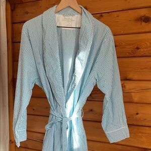 Classic seersucker lightweight Robe